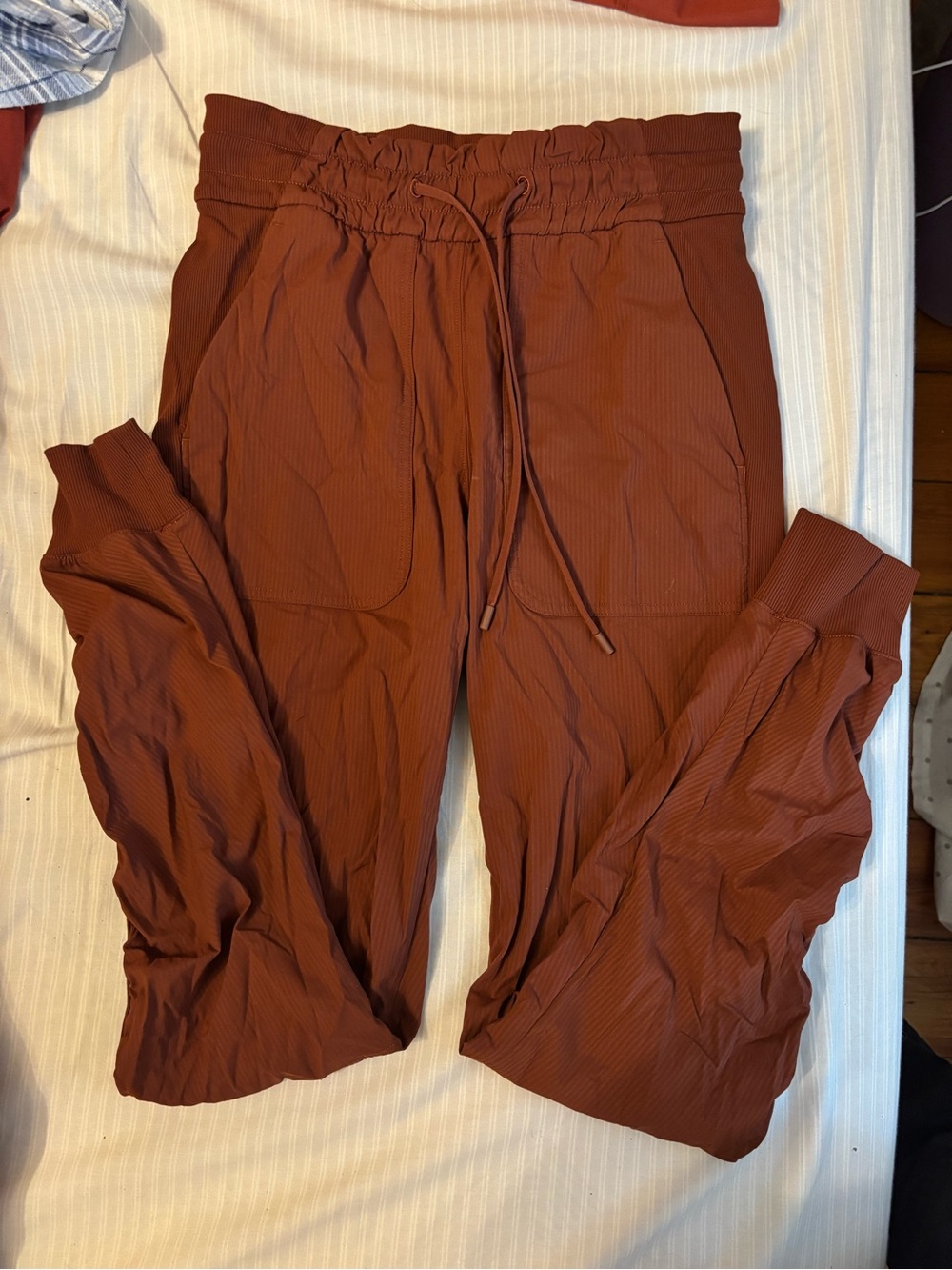 Lululemon Rust Drawstring Jogger Pants